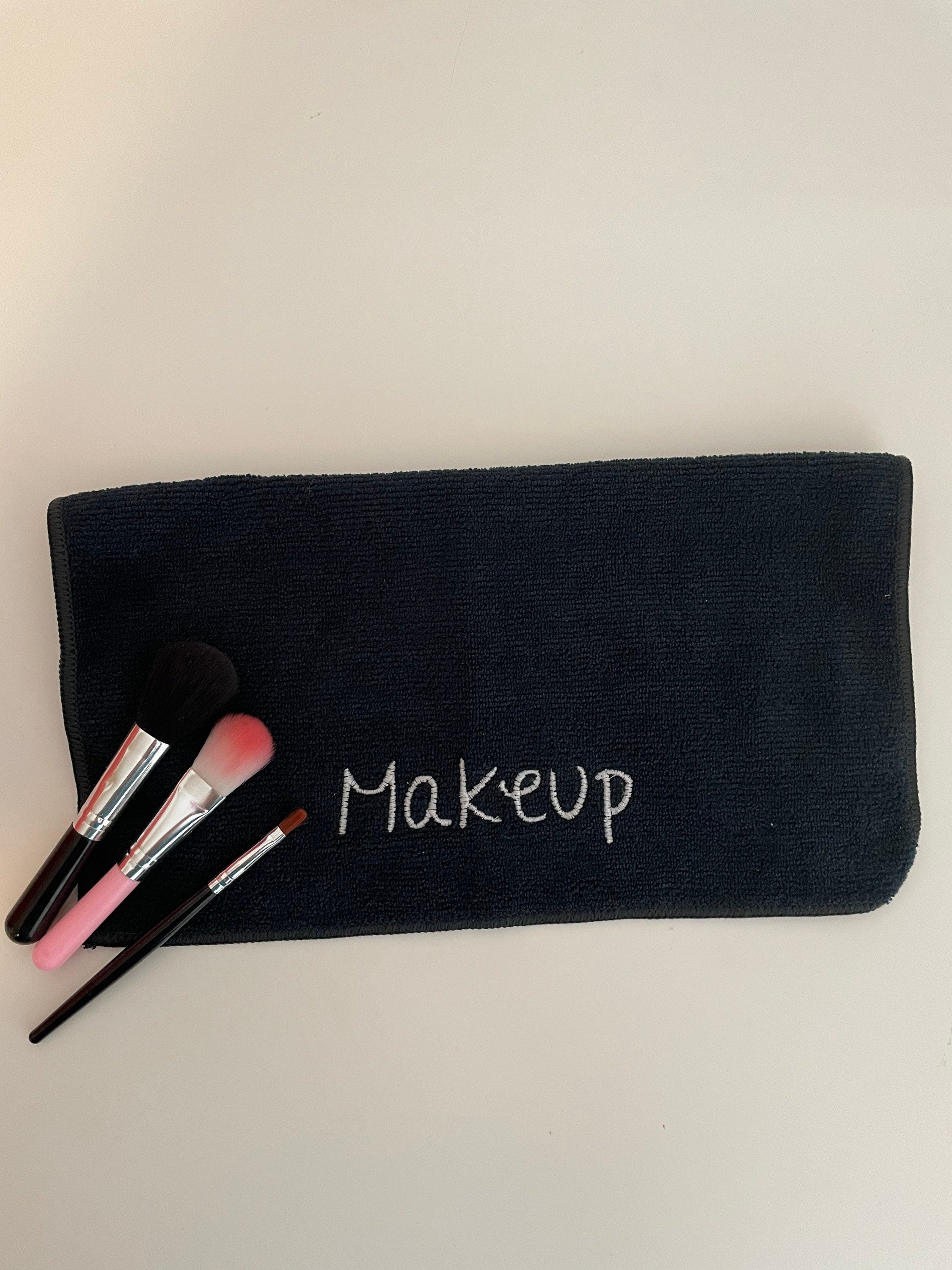 Makeup towel for no stain cleansing of face