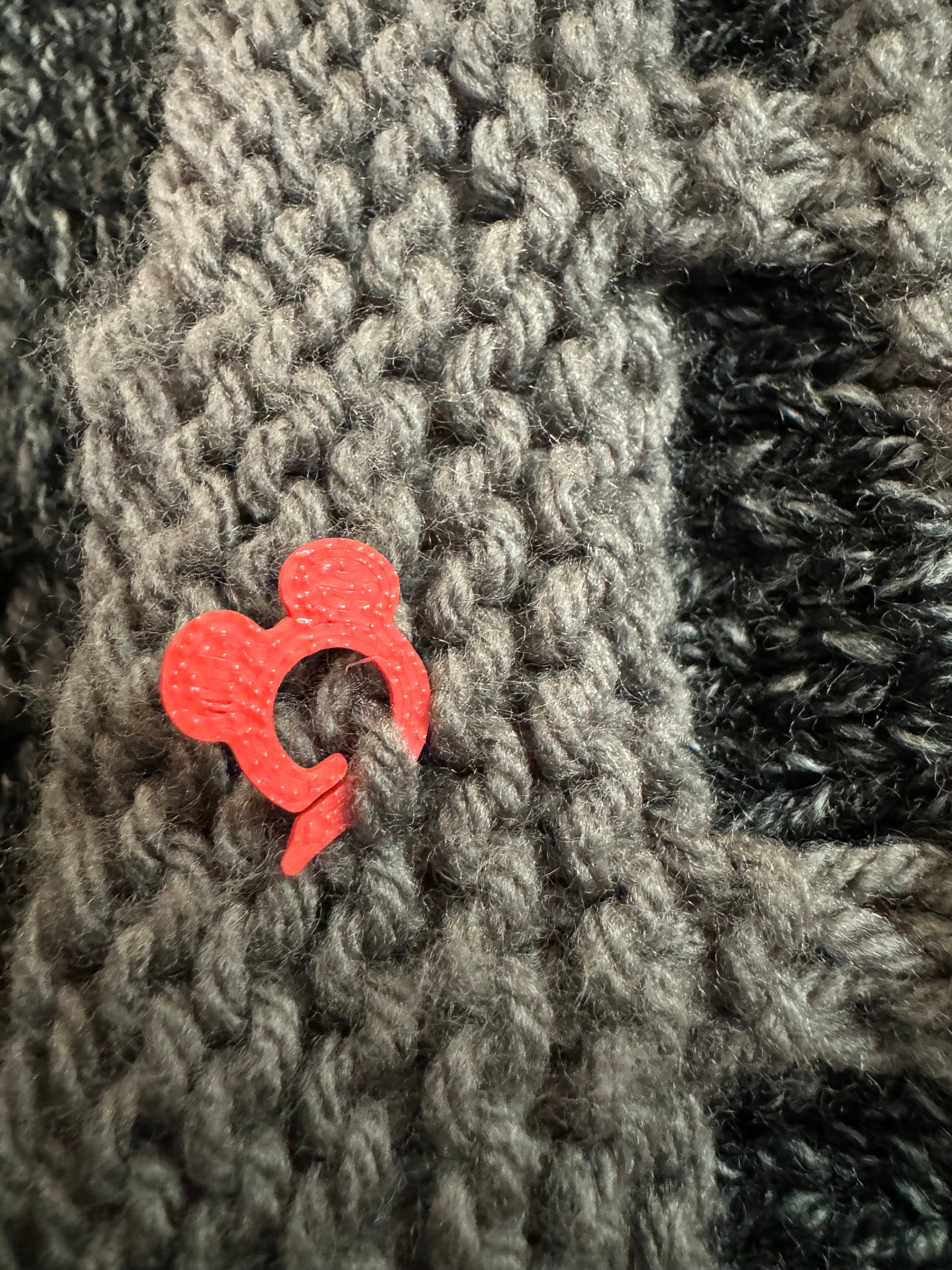 Set of 10 mouse crochet stitch markers